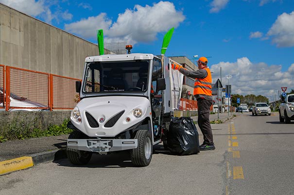 Alke' electric utilitary with rear cab box