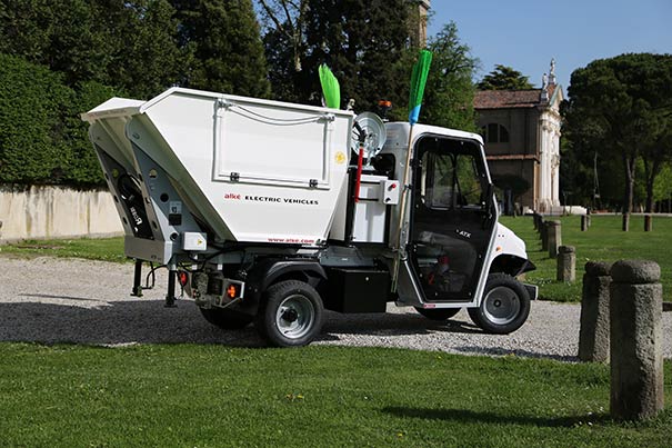 Alke' electric utility vehicle with pressure washer and waste collection body Alke' electric utility vehicle with pressure washer and waste collection body