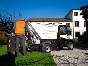 Refuse collection vehicle