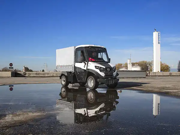 ALKE' Electric Vehicles - Vehicles with body tarp