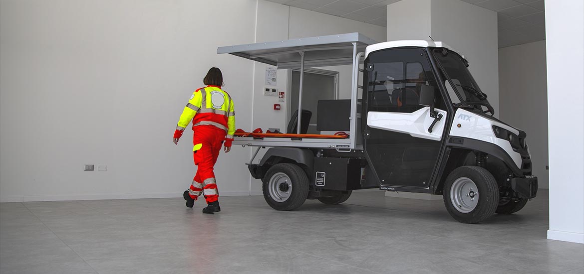 Electric ambulance for the hospital and healthcare sector Alkè