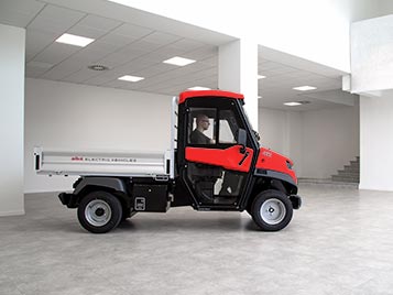 electric vehicle for healthcare facility maintenance