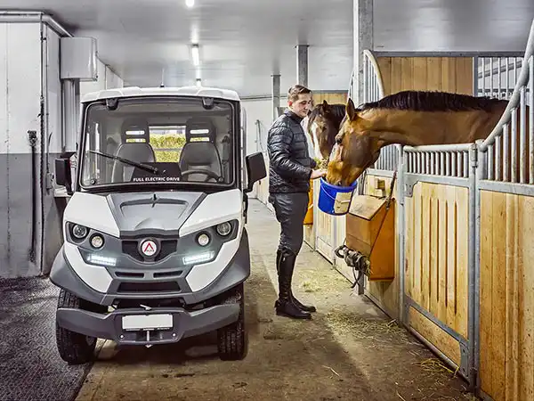 Electric utility vehicles for zoos